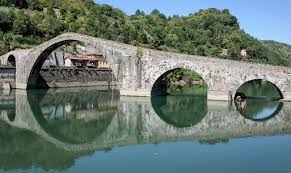 Freedom Magazine - ponte del diavolo